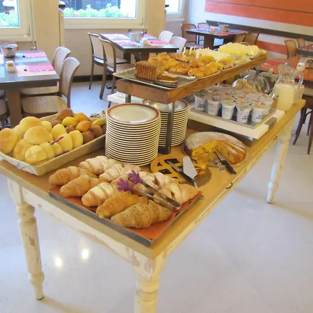 Отель Park Meuble 3*