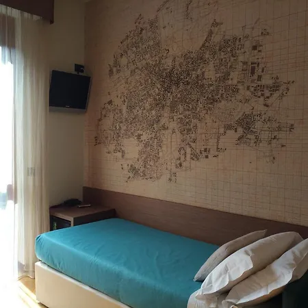 莫布尔公园酒店 3* 科莫