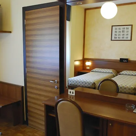 Ξενοδοχείο Park Meuble 3*
