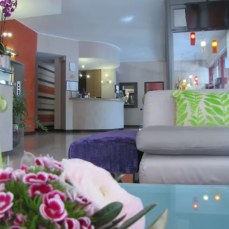 莫布尔公园酒店