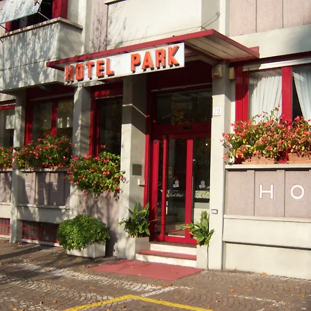 莫布尔公园酒店