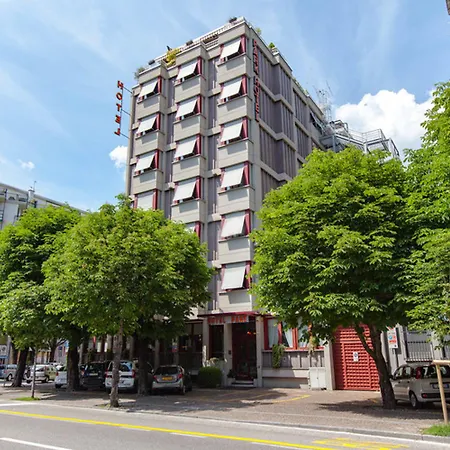 Hotel Park Meublé 3*