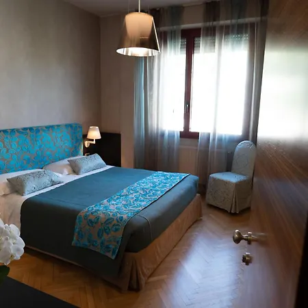 بارك موبلي فندق