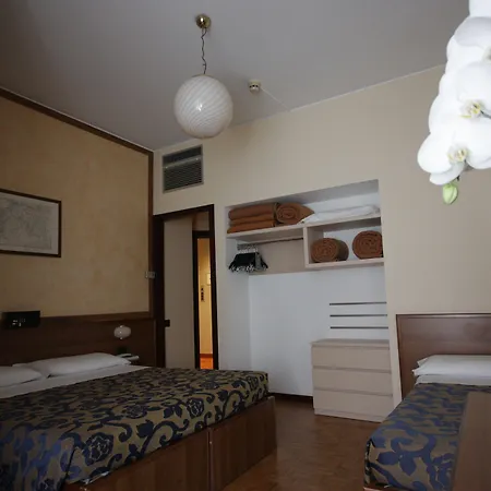 بارك موبلي 3*