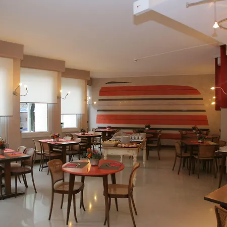 بارك موبلي فندق 3*