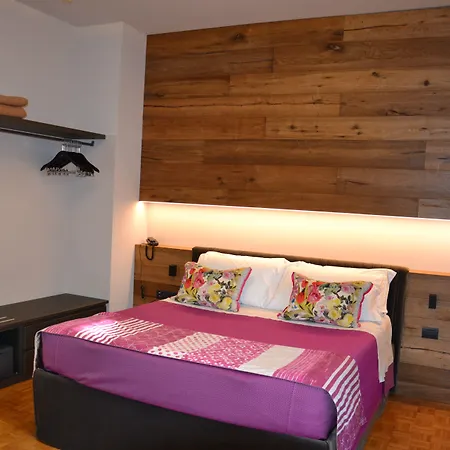 מלון Park Meuble 3*