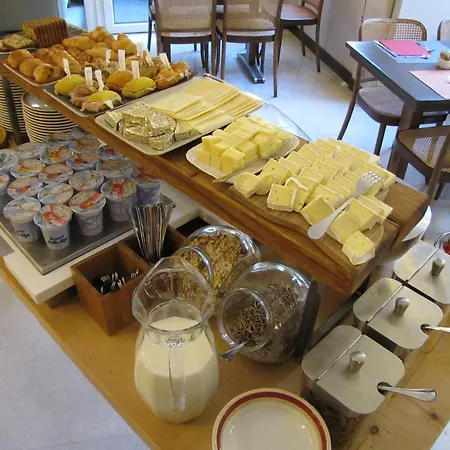 מלון Park Meuble קומו